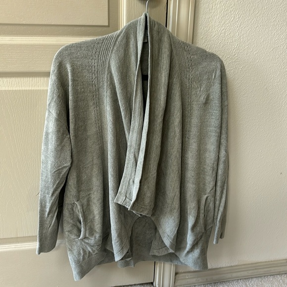 Barefoot Dreams cascading cardigan - Picture 3 of 5